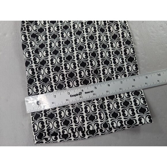 Talbots Petite Geometric Print Pants Women's Size 8 Black‎ White Stretch - Picture 7 of 7